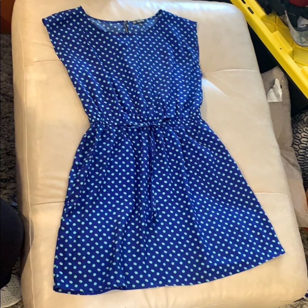 blue dress